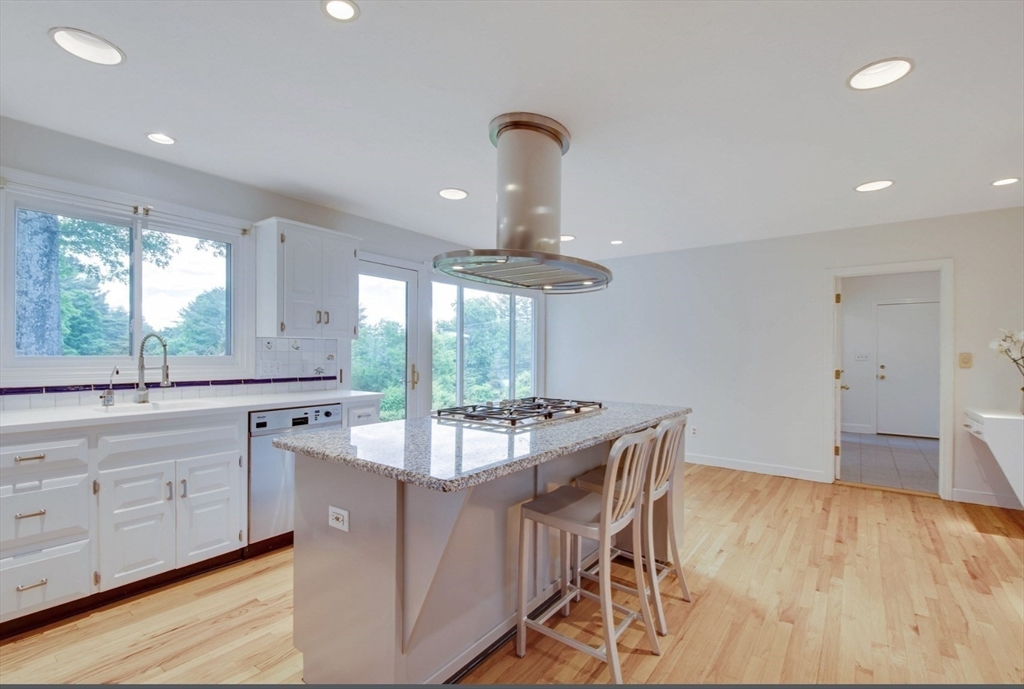 107 Farm Street Dover, MA 02030 - Photo 4 of 13