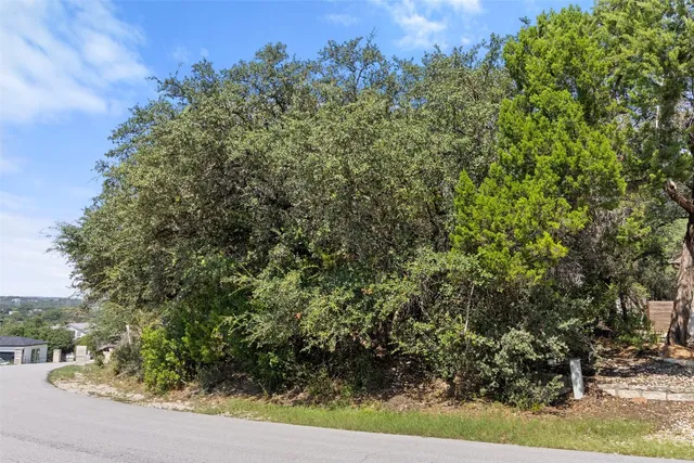 $135,000 | 212 Hazeltine Drive, Lakeway, TX 78734