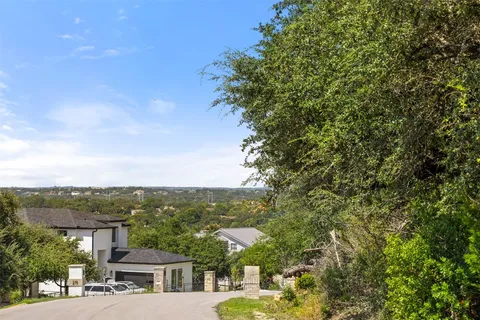 $135,000 | 212 Hazeltine Drive, Lakeway, TX 78734