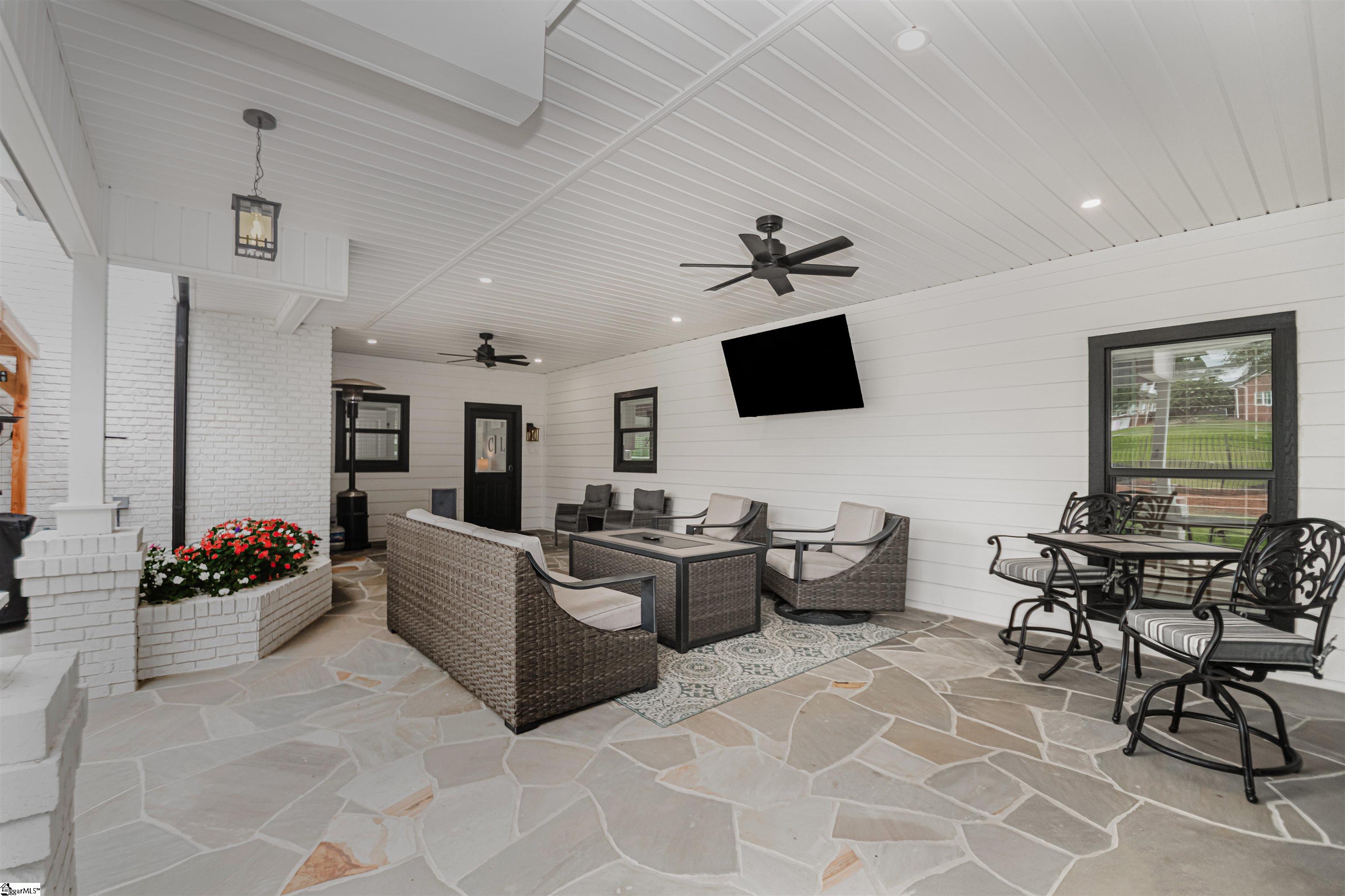 418 Inverness Way Easley, SC 29642 - Photo 29 of 36