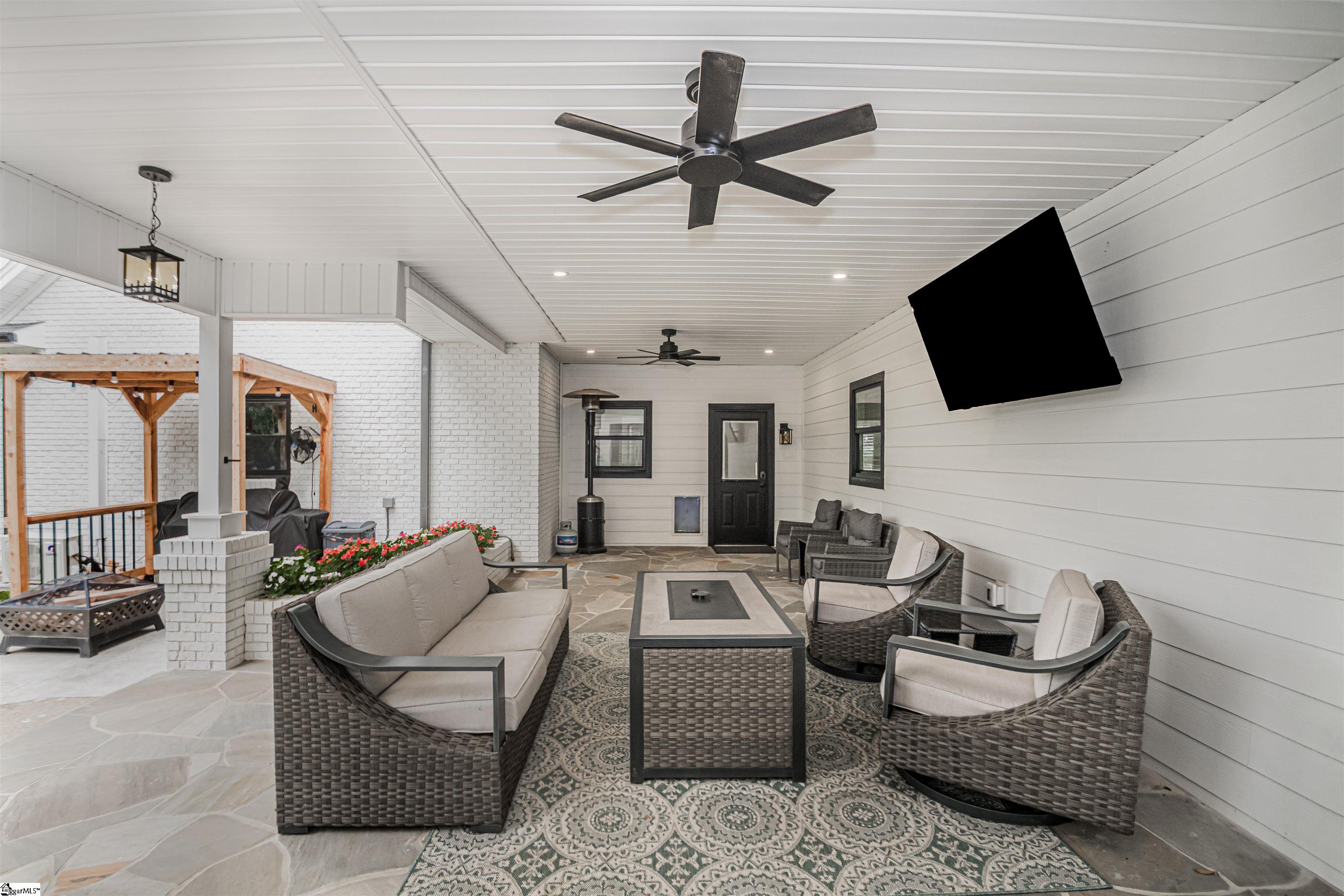 418 Inverness Way Easley, SC 29642 - Photo 30 of 36