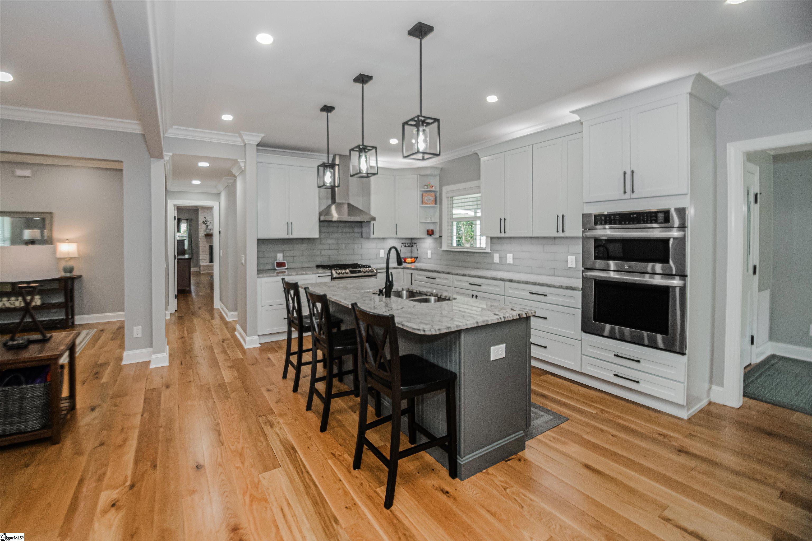 418 Inverness Way Easley, SC 29642 - Photo 3 of 36