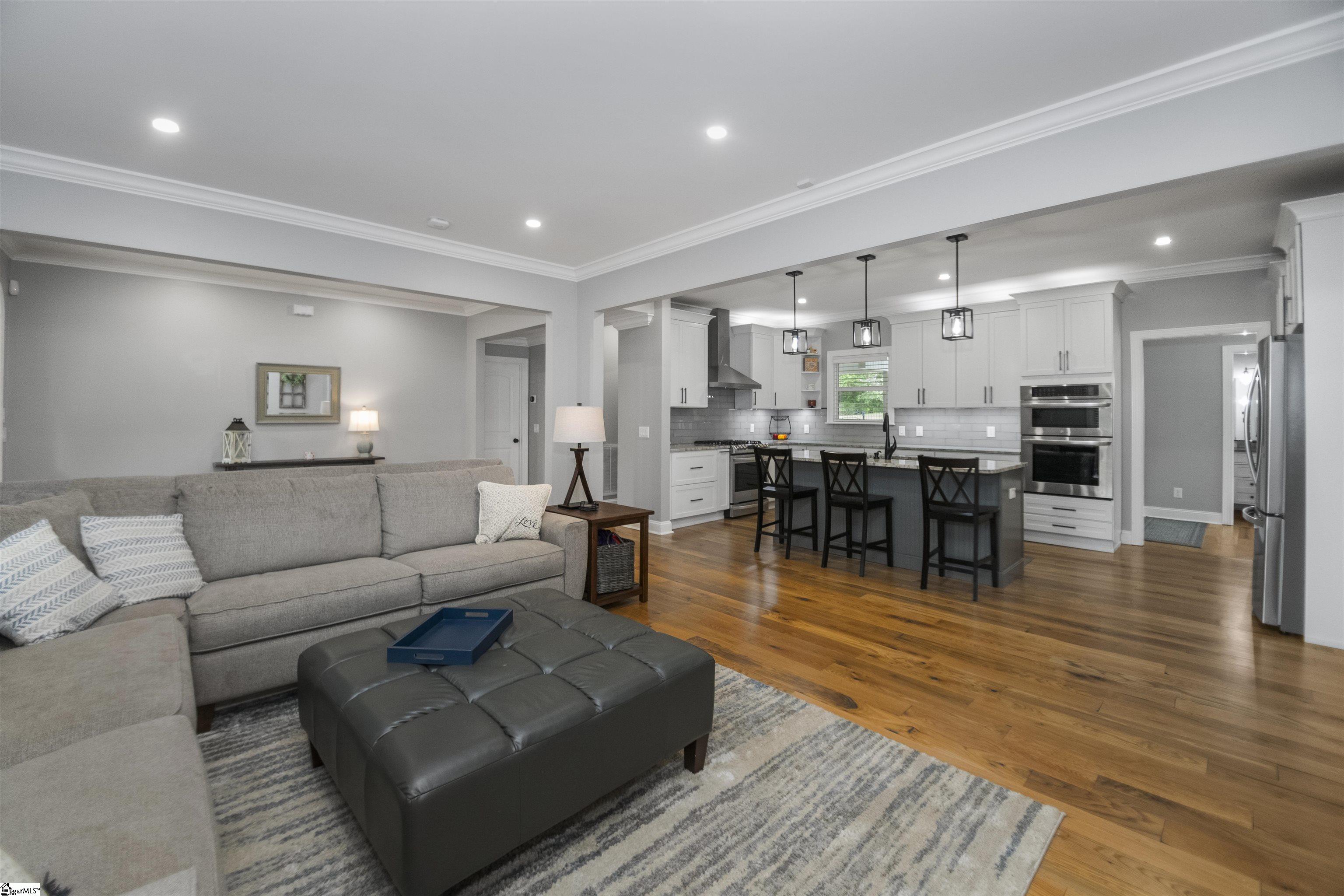 418 Inverness Way Easley, SC 29642 - Photo 4 of 36