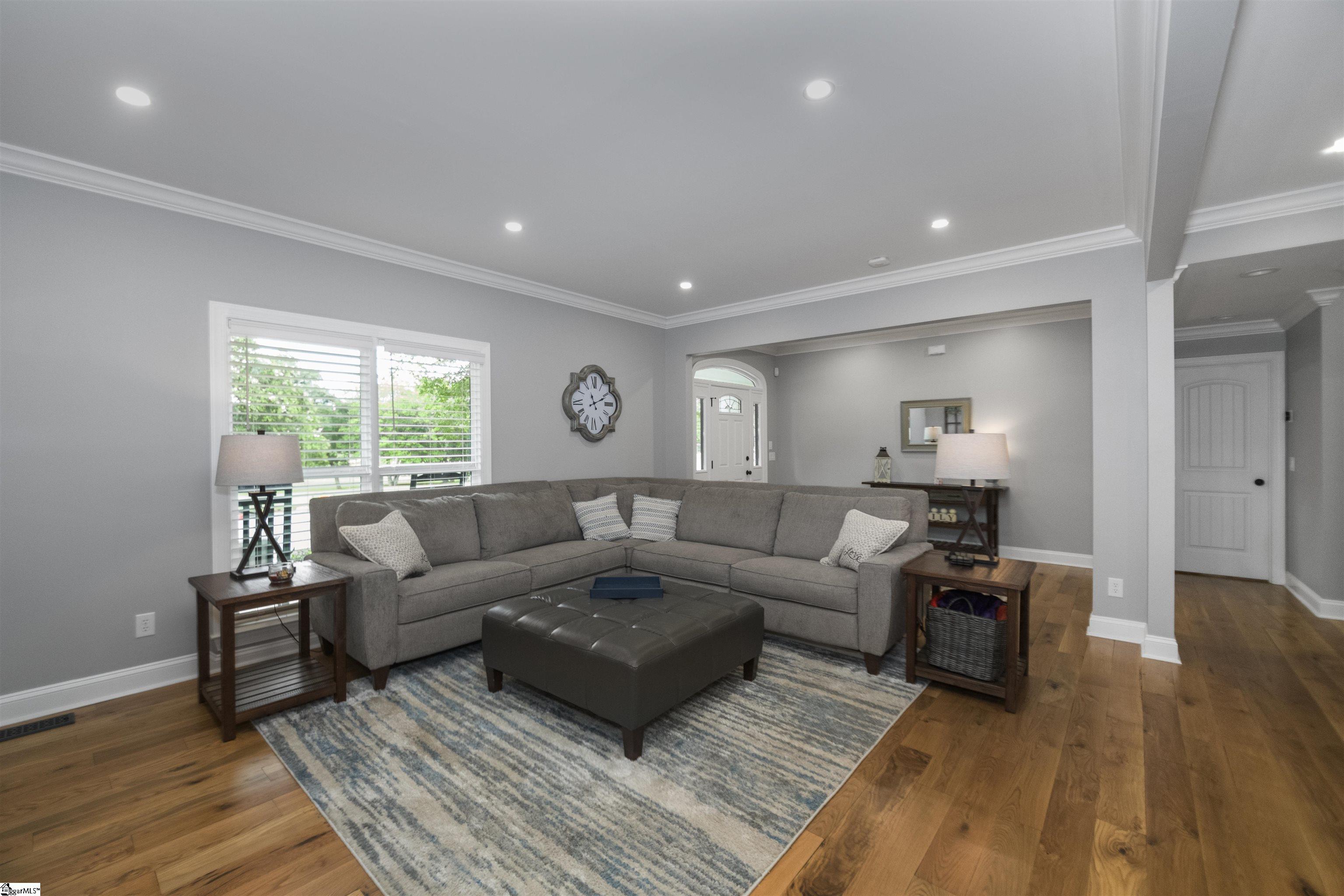 418 Inverness Way Easley, SC 29642 - Photo 5 of 36