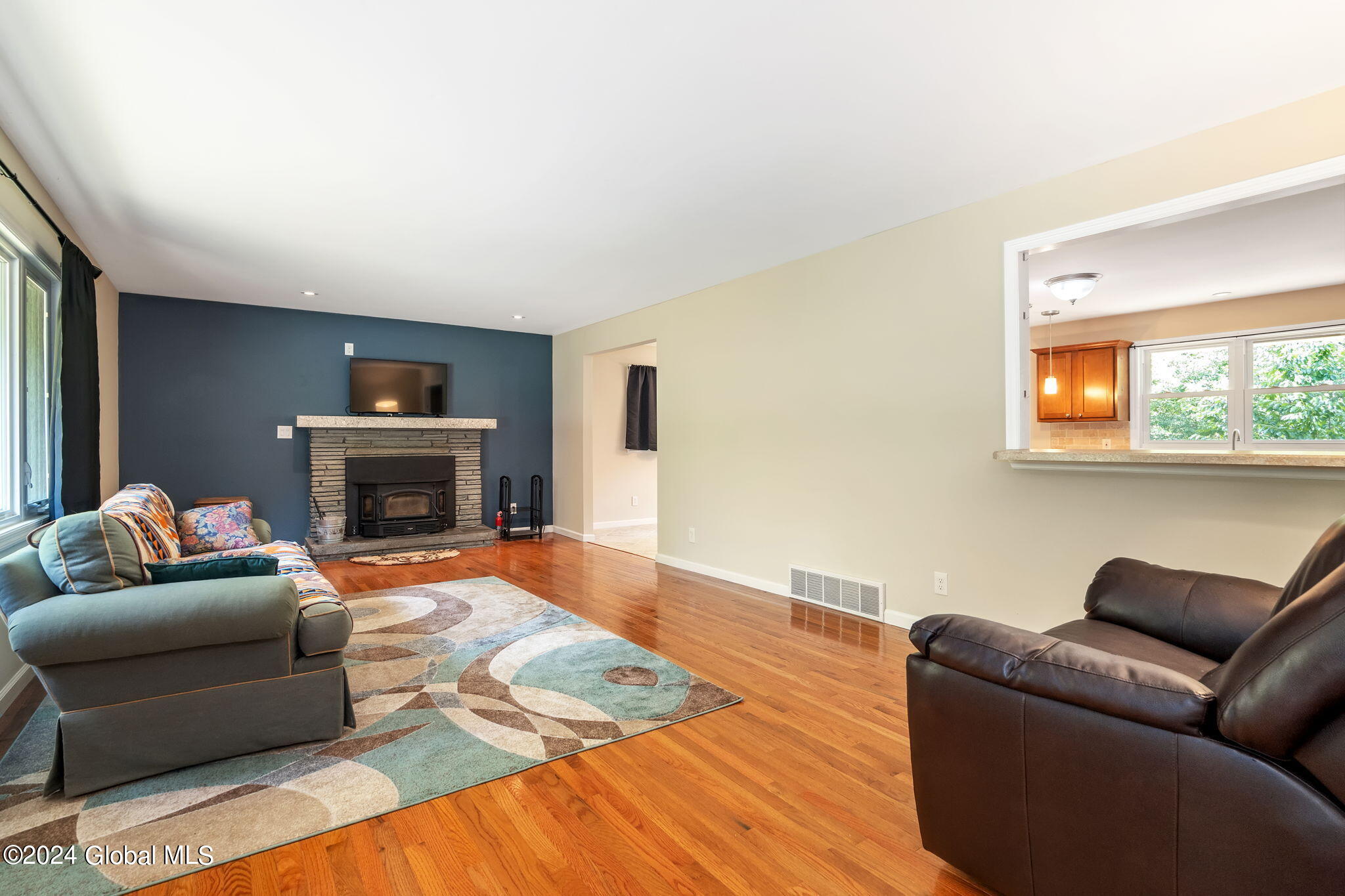 1089 Gordon Road Rotterdam, NY 12306 - Photo 5 of 42 7-web-or-mls-1089GordonRd_07