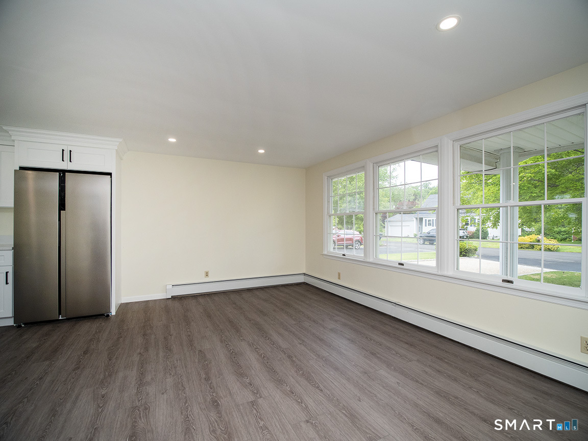 6 Warren Road Woodbridge, CT 06525 - Photo 16 of 35