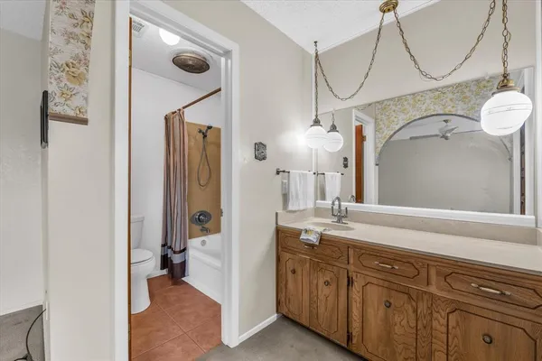$349,900 | 805 Evelyn Drive, Lorena, TX 76655