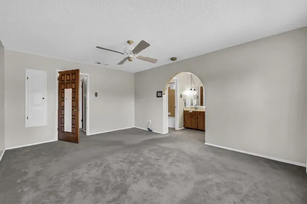$349,900 | 805 Evelyn Drive, Lorena, TX 76655