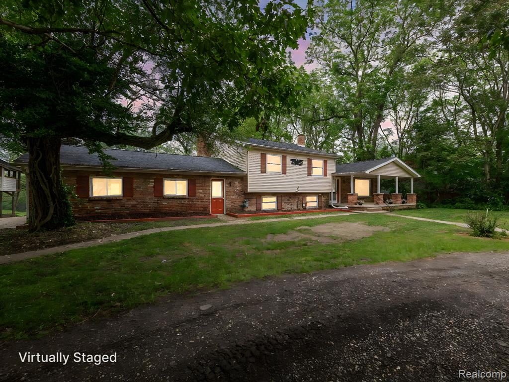 22191 Bell Road New Boston, MI 48164 - Photo 2 of 56