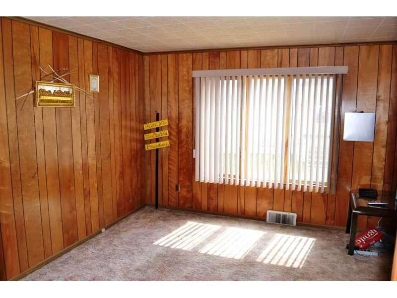 2610 Douglas Run Road Elizabeth, PA 15037 - Photo 4 of 14 Other. 1st Floor Bedroom