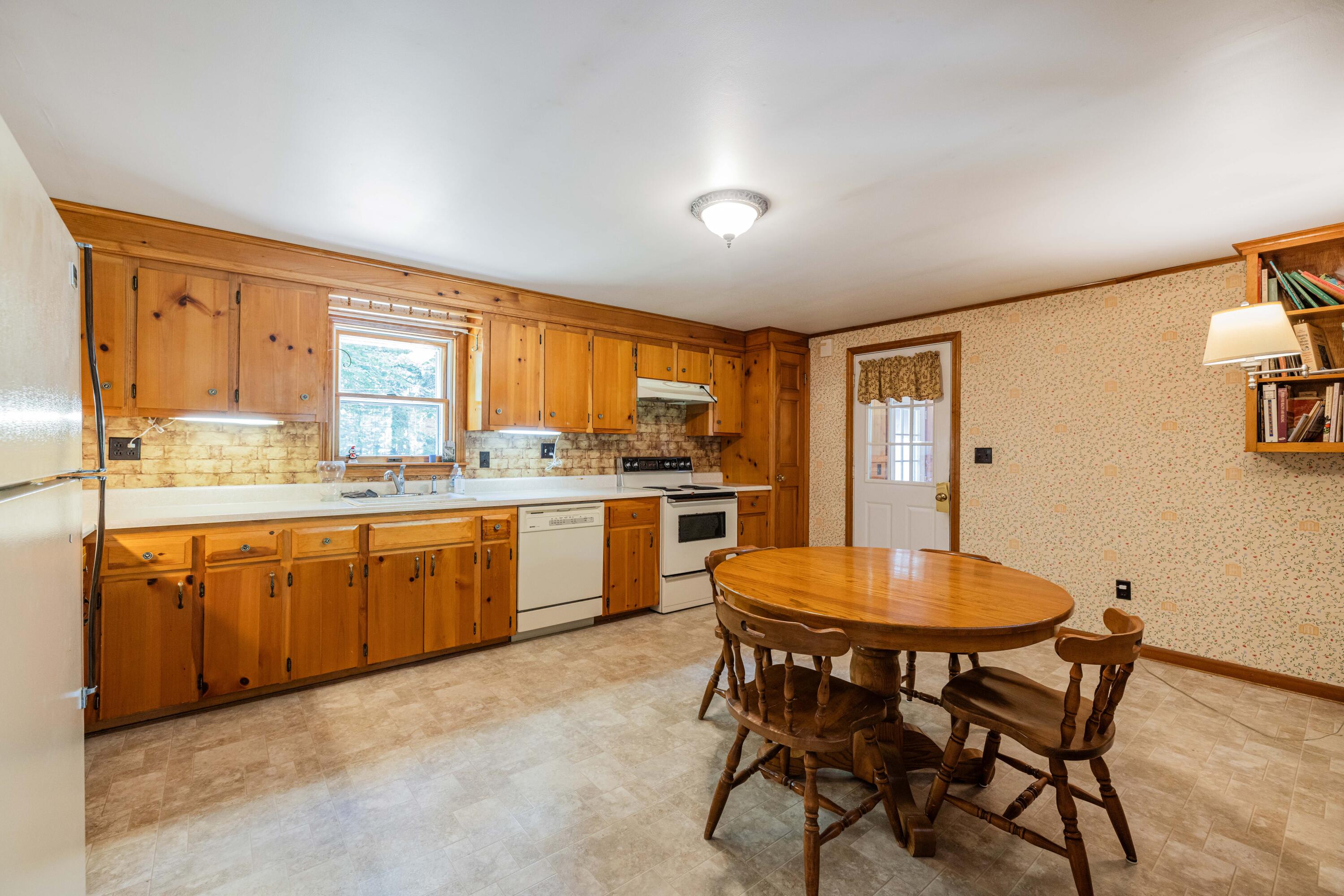 305 Elm Street Limerick, ME 04048 - Photo 10 of 34 3G0A6371