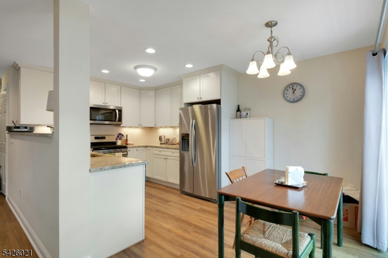 785 Springfield Avenue, Unit 7 Summit, NJ 07901 - Photo 12 of 22