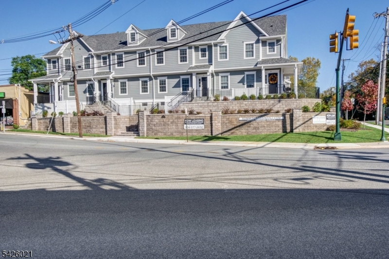 785 Springfield Avenue, Unit 7 Summit, NJ 07901 - Photo 4 of 22