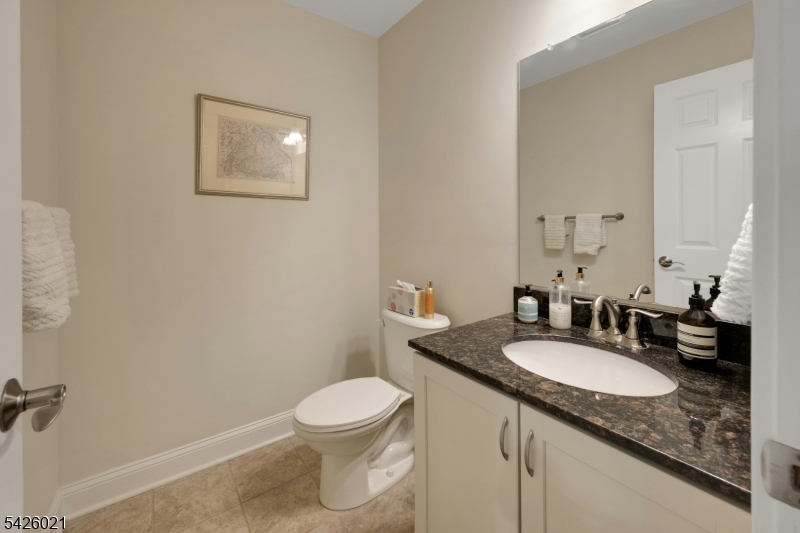 785 Springfield Avenue, Unit 7 Summit, NJ 07901 - Photo 8 of 22