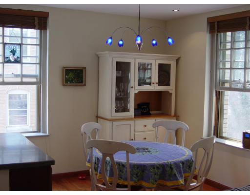 65 Glen Road, Unit H9 Brookline, MA 02445 - Photo 3 of 17 Gallery Image 3