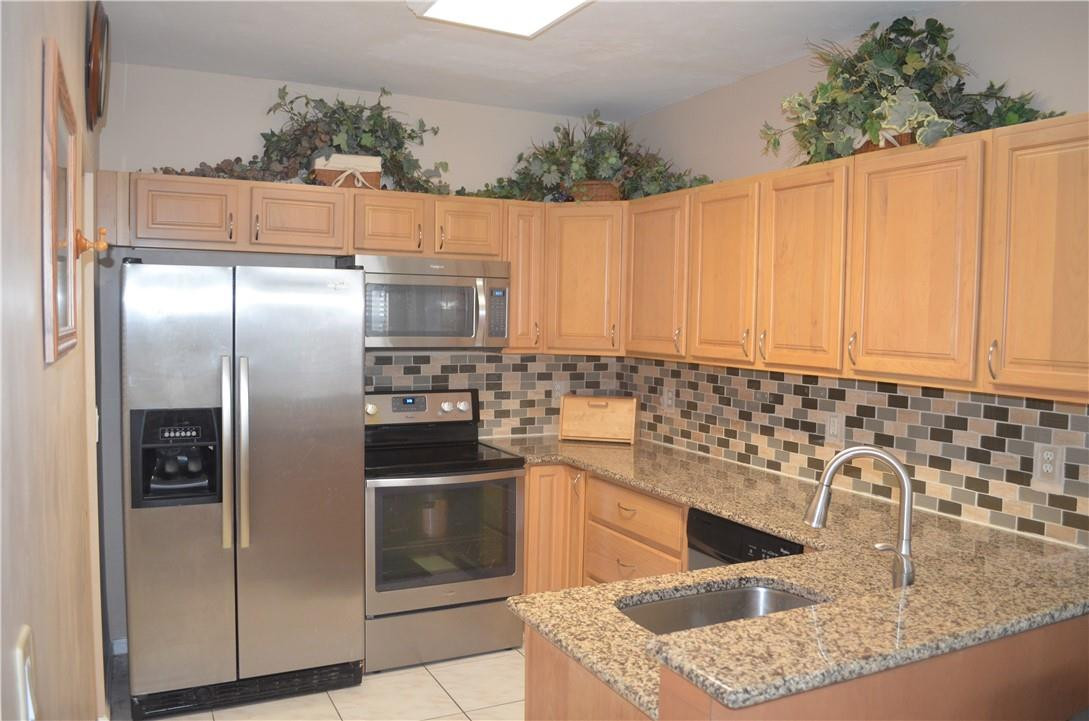 20930 Vía Oleander, Unit 6 Boca Raton, FL 33428 - Photo 8 of 80 Photo 8