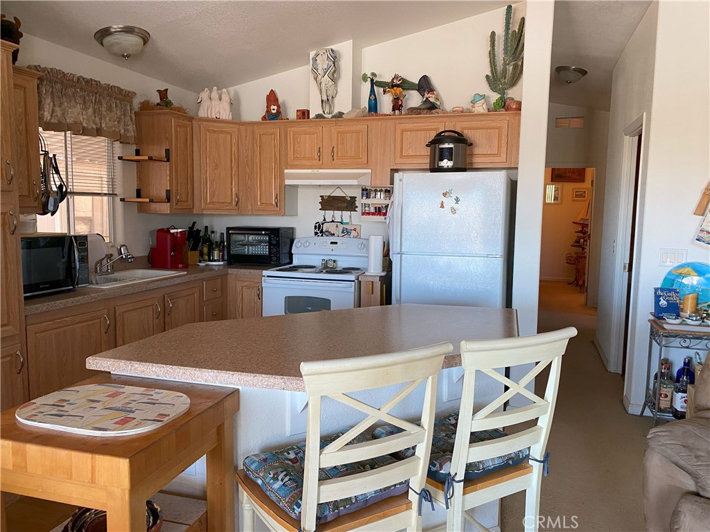 91 Havasu Palms Needles, CA 92363 - Photo 4 of 24