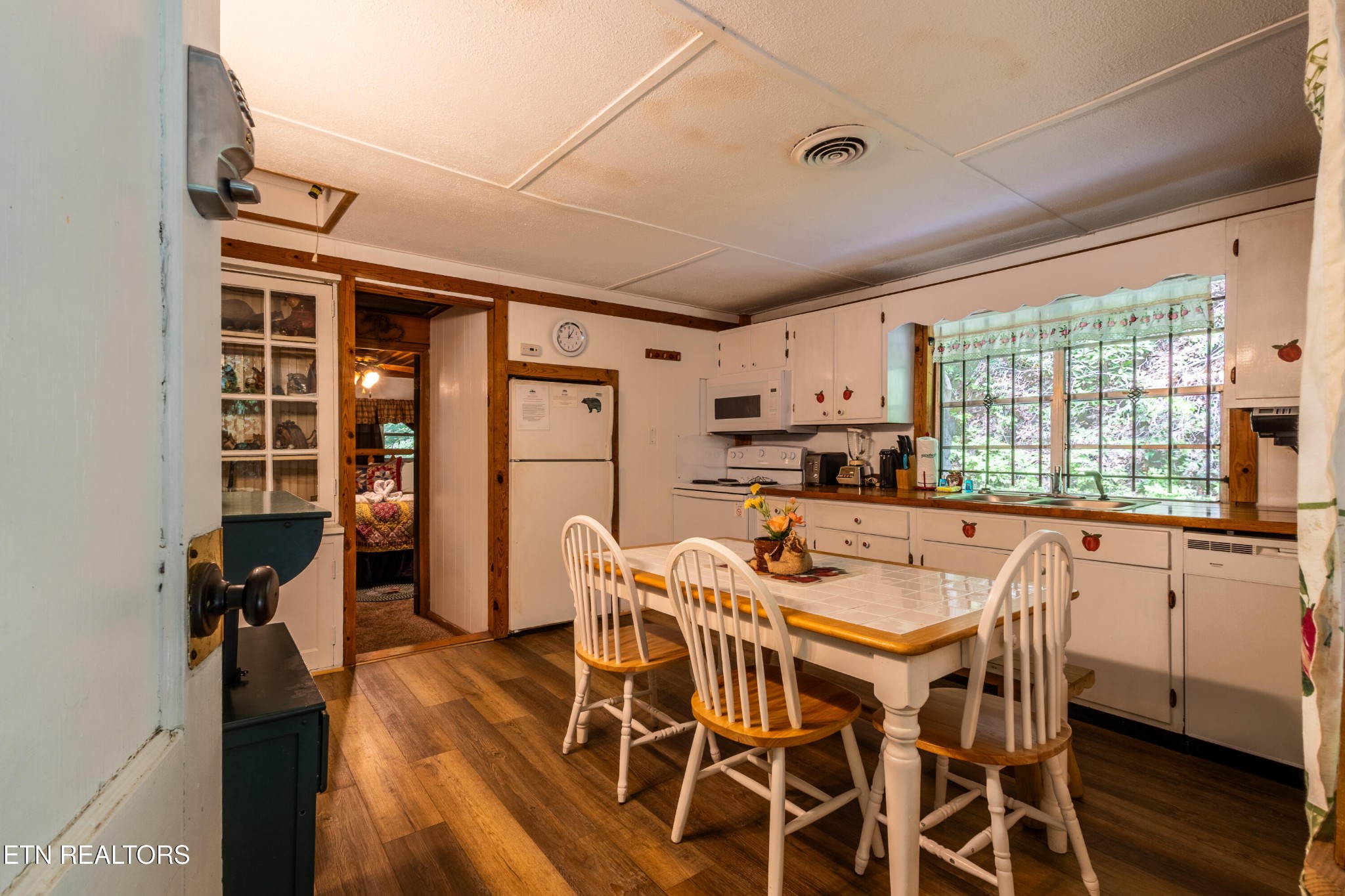 607 Rush Branch Road Pigeon Forge, TN 37863 - Photo 8 of 20