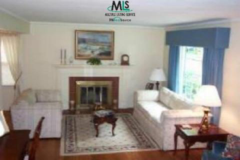 1669 Bournemouth Road Grosse Pointe, MI 48236 - Photo 2 of 8 692151-1.JPG