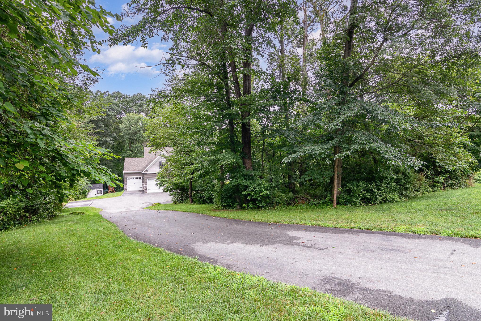 116 Freys Road Elizabethtown, PA 17022 - Photo 5 of 38