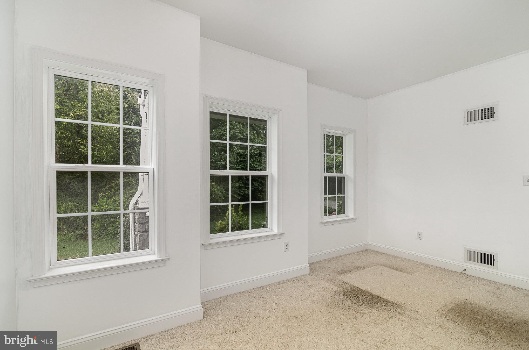 116 Freys Road Elizabethtown, PA 17022 - Photo 9 of 38