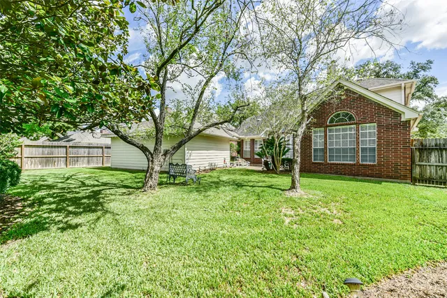 $3,150 | 1322 Blackthorne Drive, Houston, TX 77094