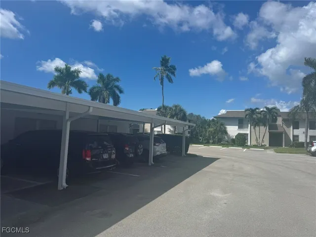 $2,000 | 5455 Peppertree Drive, Unit 7, Fort Myers, FL 33908