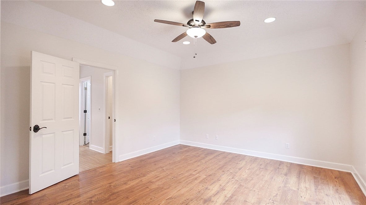 561 Lakeview Ridge Circle Dadeville, AL 36853 - Photo 16 of 28 Primary Bedrm