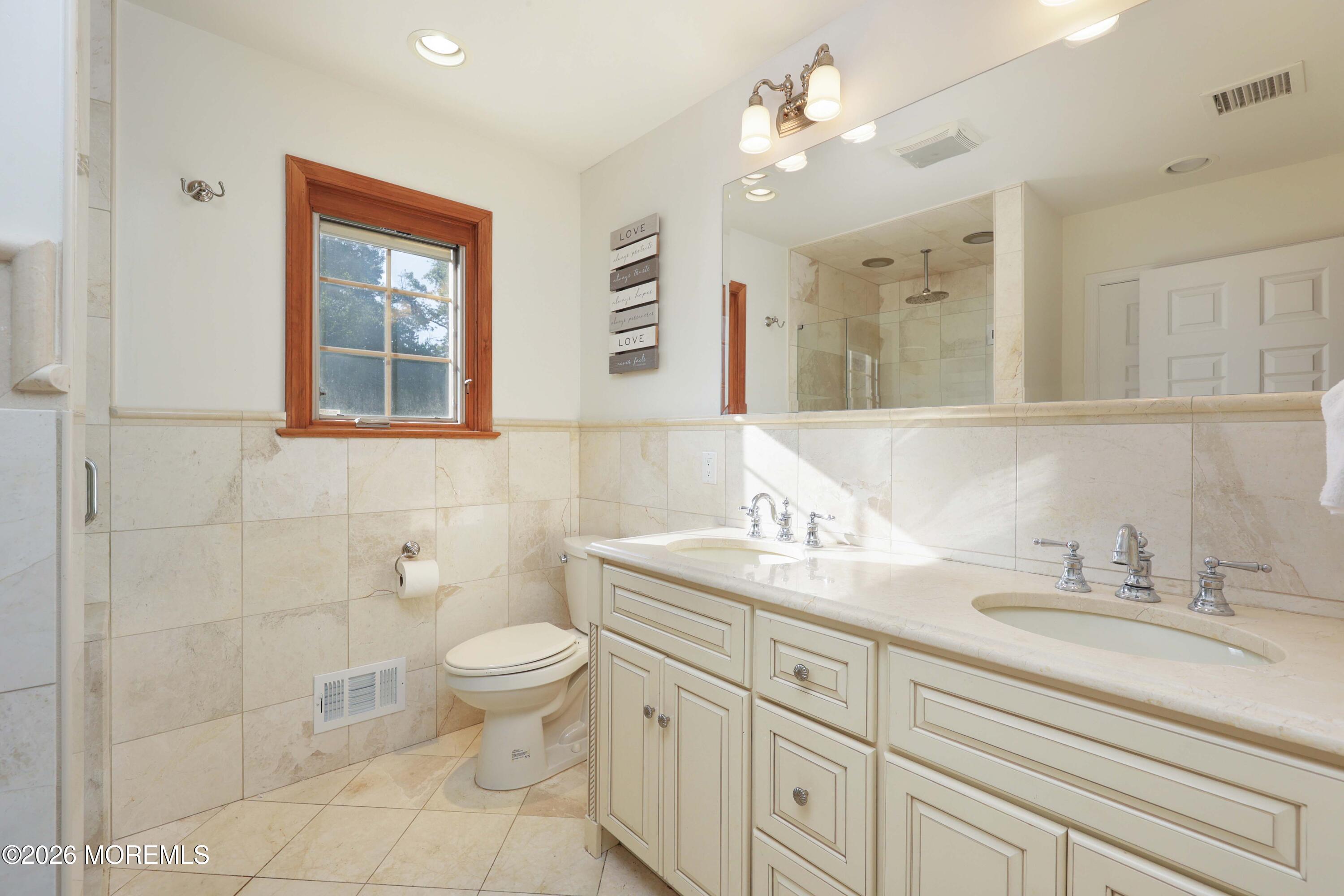 149 Ueland Road Red Bank, NJ 07701 - Photo 26 of 30 758A8723