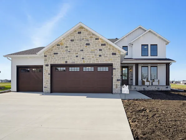 $1,350,000 | 6520 Selkirk Drive South, Fargo, ND 58104