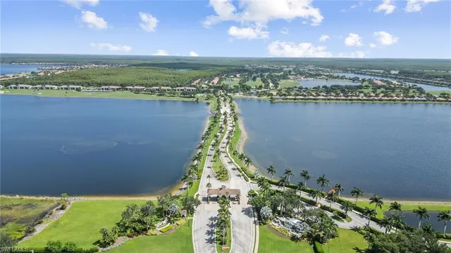 $379,900 | 10333 Heritage Bay Boulevard, Unit 1741, Naples, FL 34120