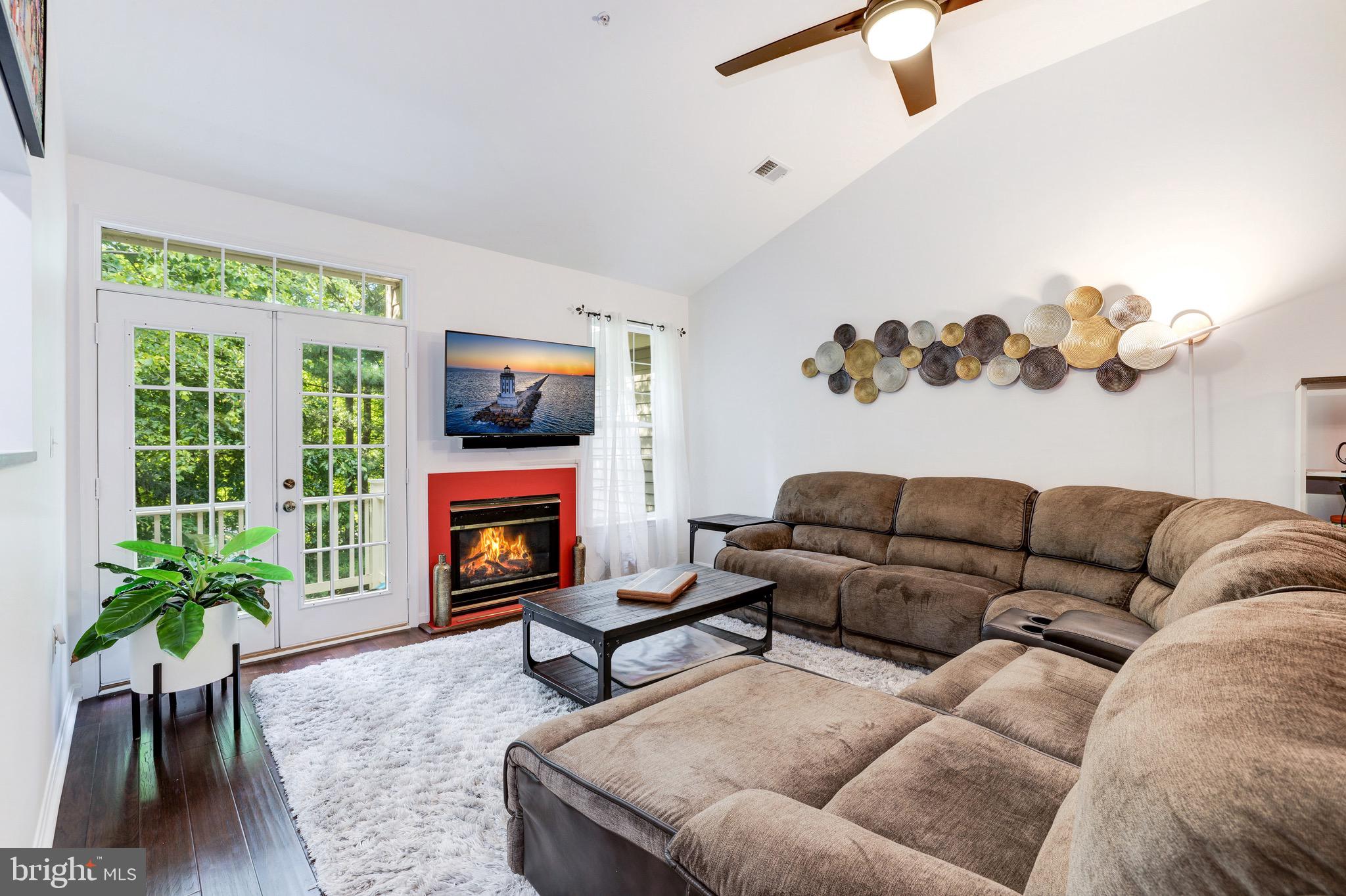 11406 Windleaf Court, Unit 13 Reston, VA 20194 - Photo 2 of 26 Gallery Image 2