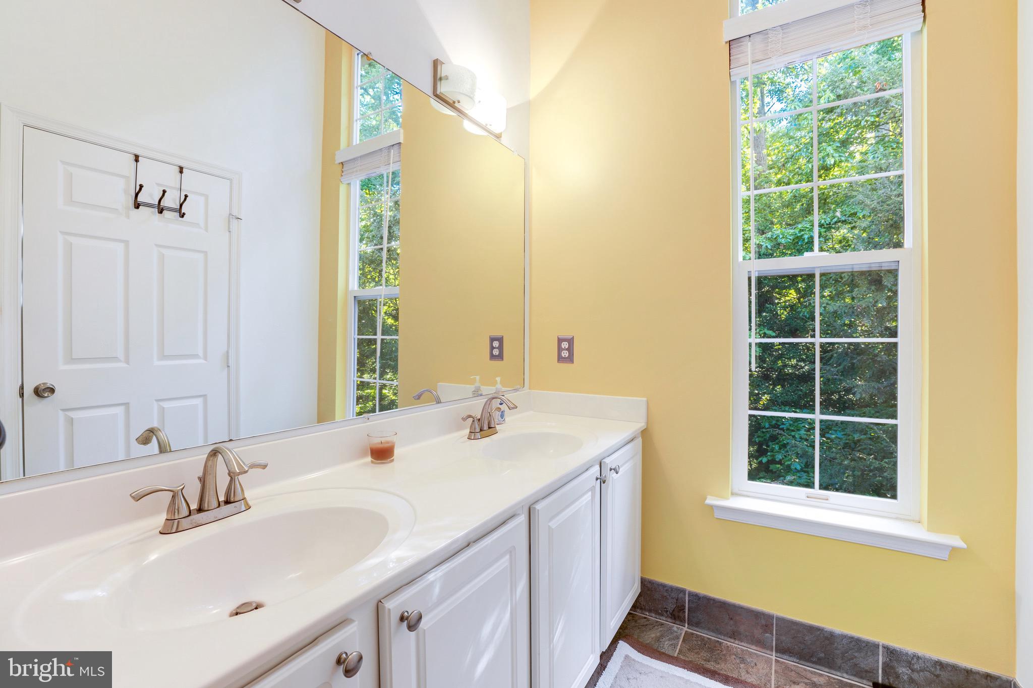11406 Windleaf Court, Unit 13 Reston, VA 20194 - Photo 14 of 26 Gallery Image 14