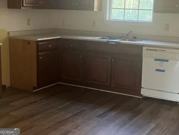 $129,900 | 562 Maurice Drive, Swainsboro, GA 30401