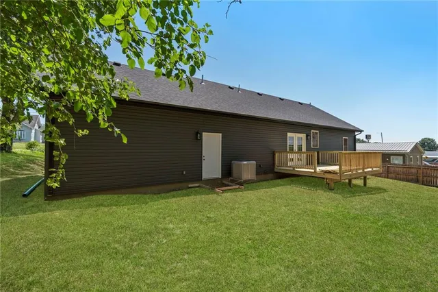 $295,000 | 410 East Main Street, Richmond, MO 64085