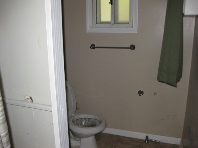 3941 Lakeshore Road, Unit 4 Lexington, MI 48450 - Photo 6 of 8 31011406-5.JPG