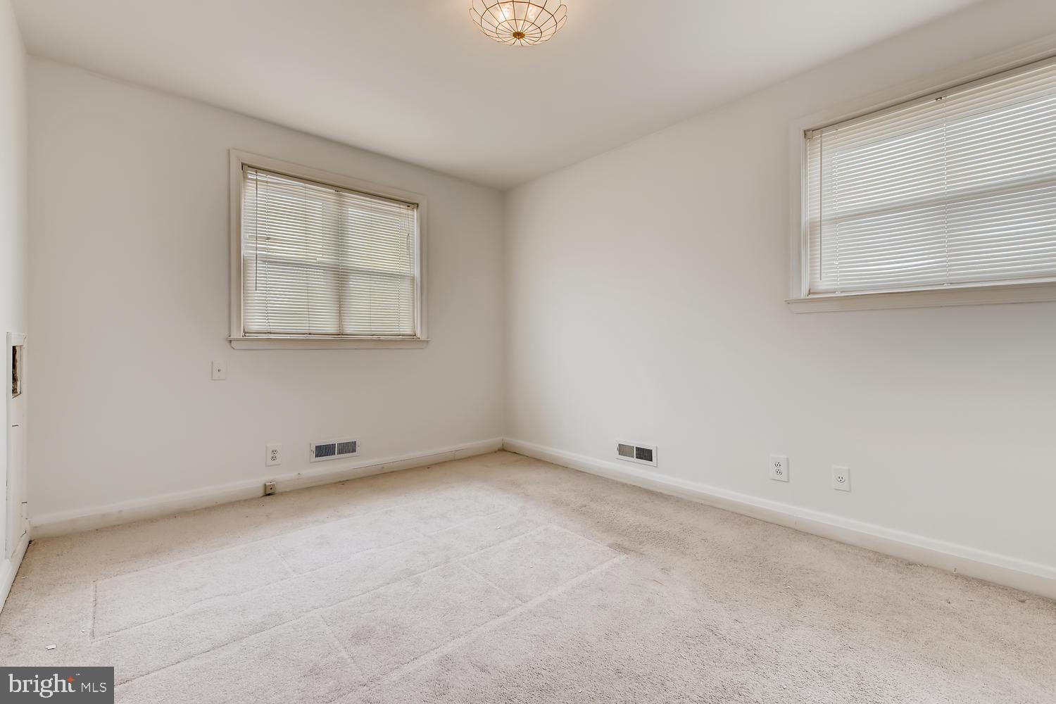1869 Church Road Baltimore, MD 21222 - Photo 13 of 28