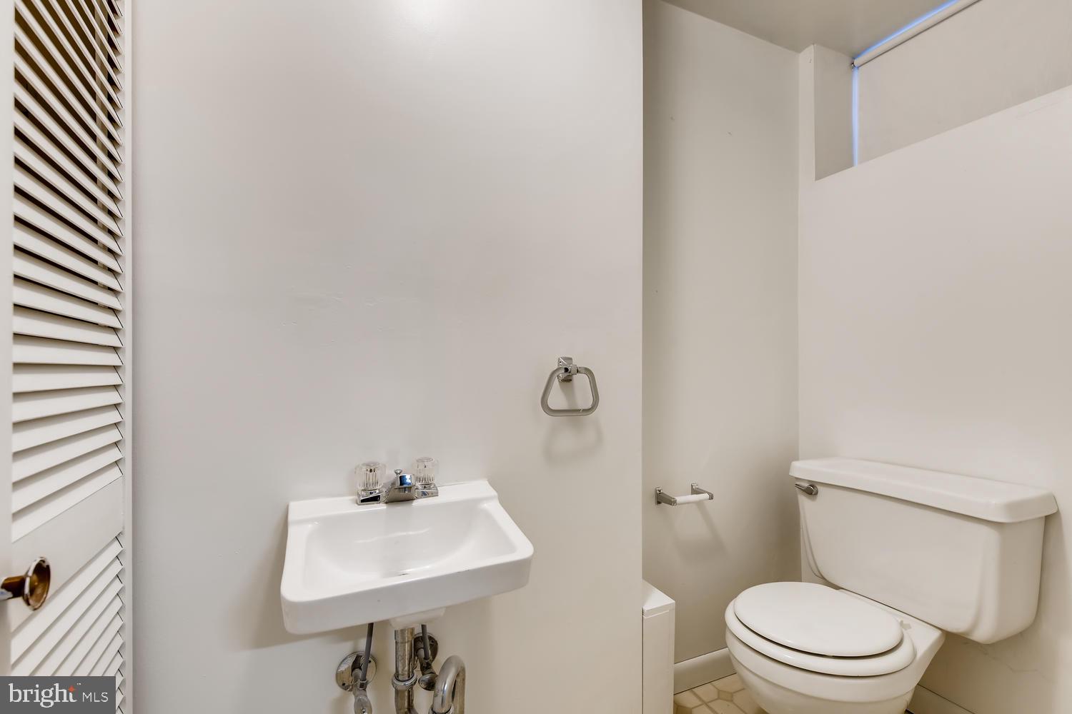 1869 Church Road Baltimore, MD 21222 - Photo 21 of 28