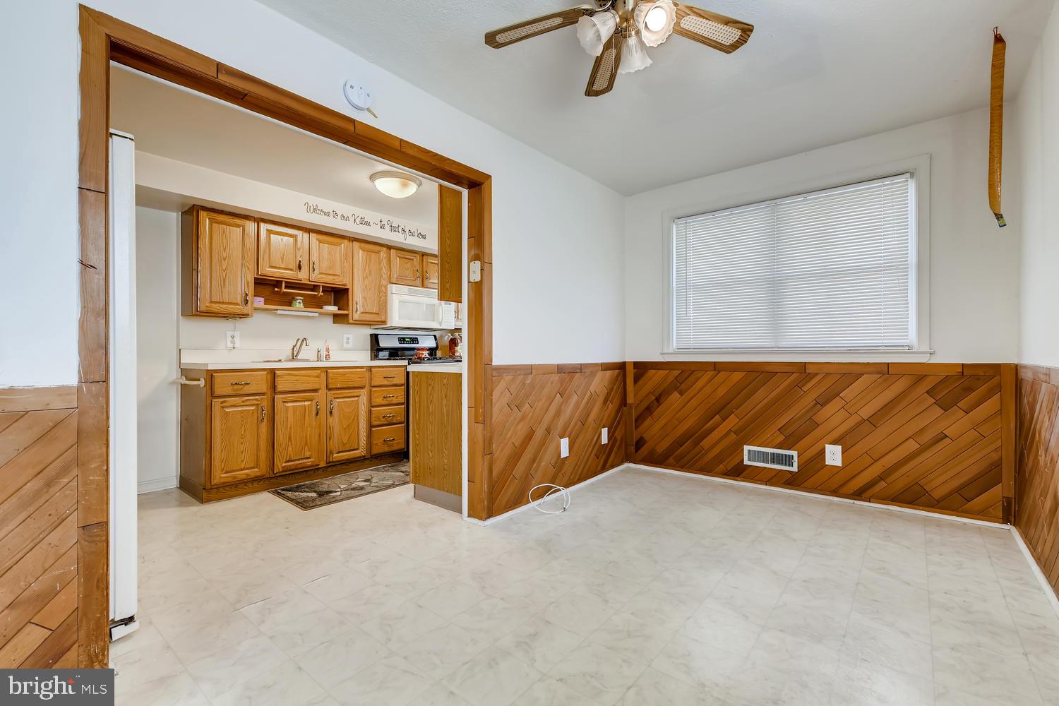 1869 Church Road Baltimore, MD 21222 - Photo 8 of 28