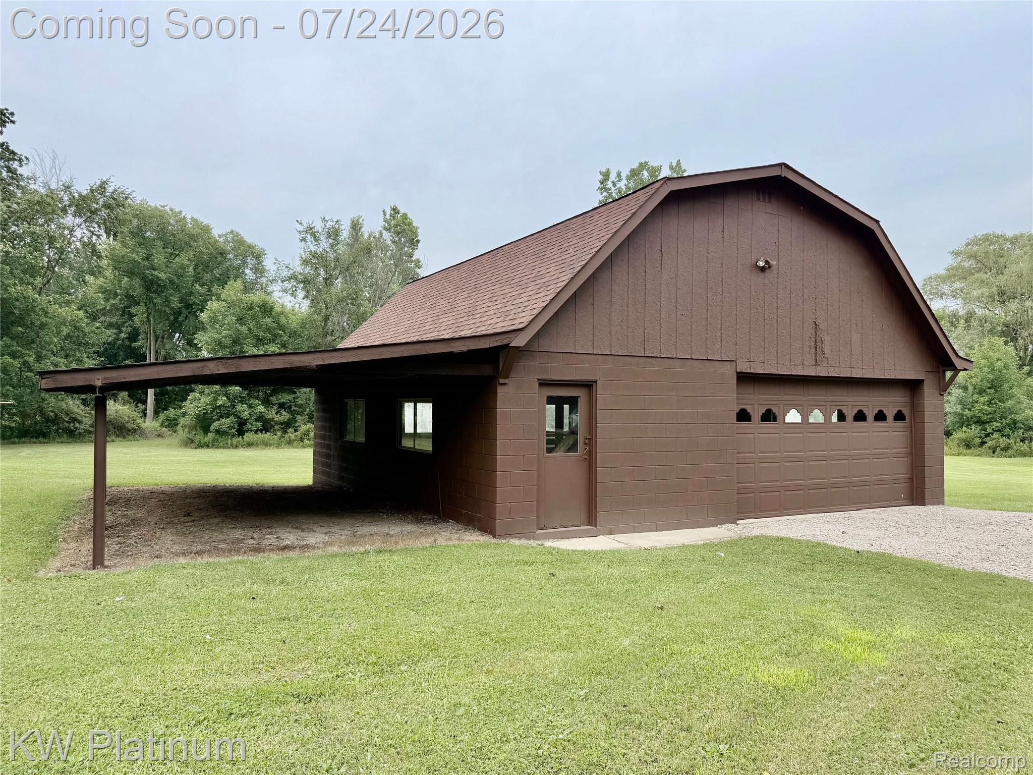 7860 Rynn Road Avoca, MI 48006 - Photo 19 of 34 IMG_8034.jpg