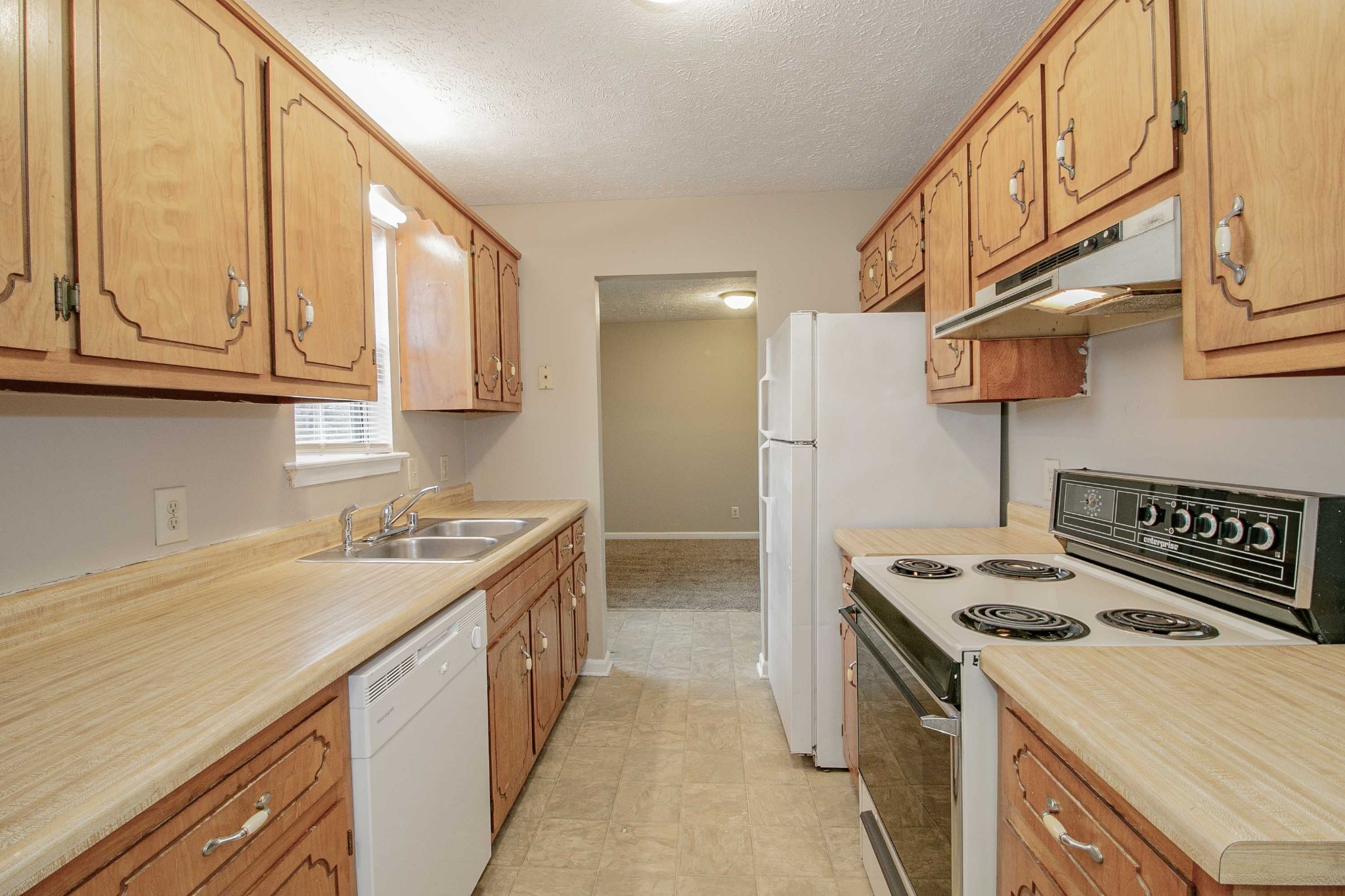 330 Hugh Hunter Road Oak Grove, KY 42262 - Photo 10 of 35