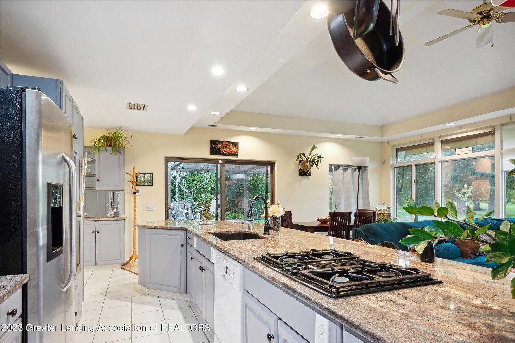 1414 Wellington Road Lansing, MI 48910 - Photo 24 of 61 24-1414-Wellington-Rd-Lansing-MI-48910-W