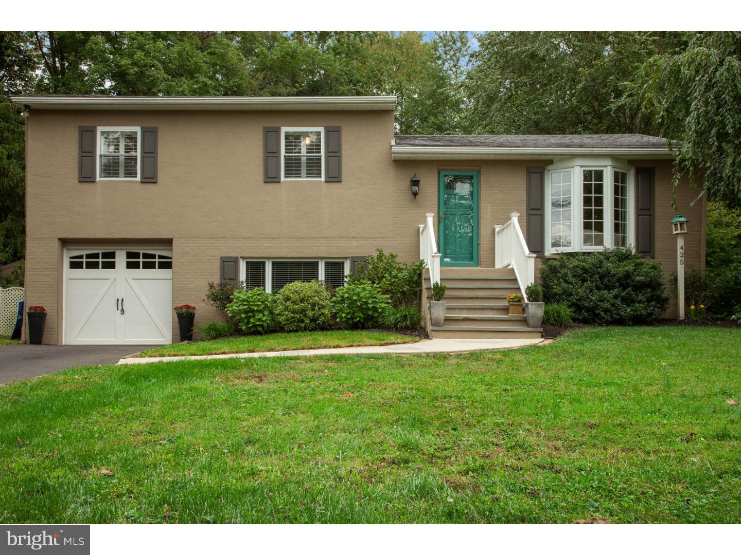 425 Knight Road Ambler, PA 19002 - Photo 2 of 24 Gallery Image 2