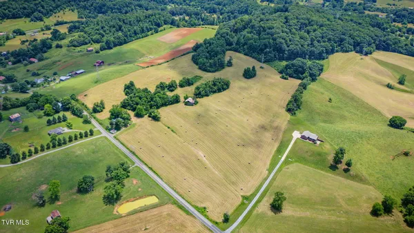 $436,275 | 672 Treadway Trail, Jonesborough, TN 37659