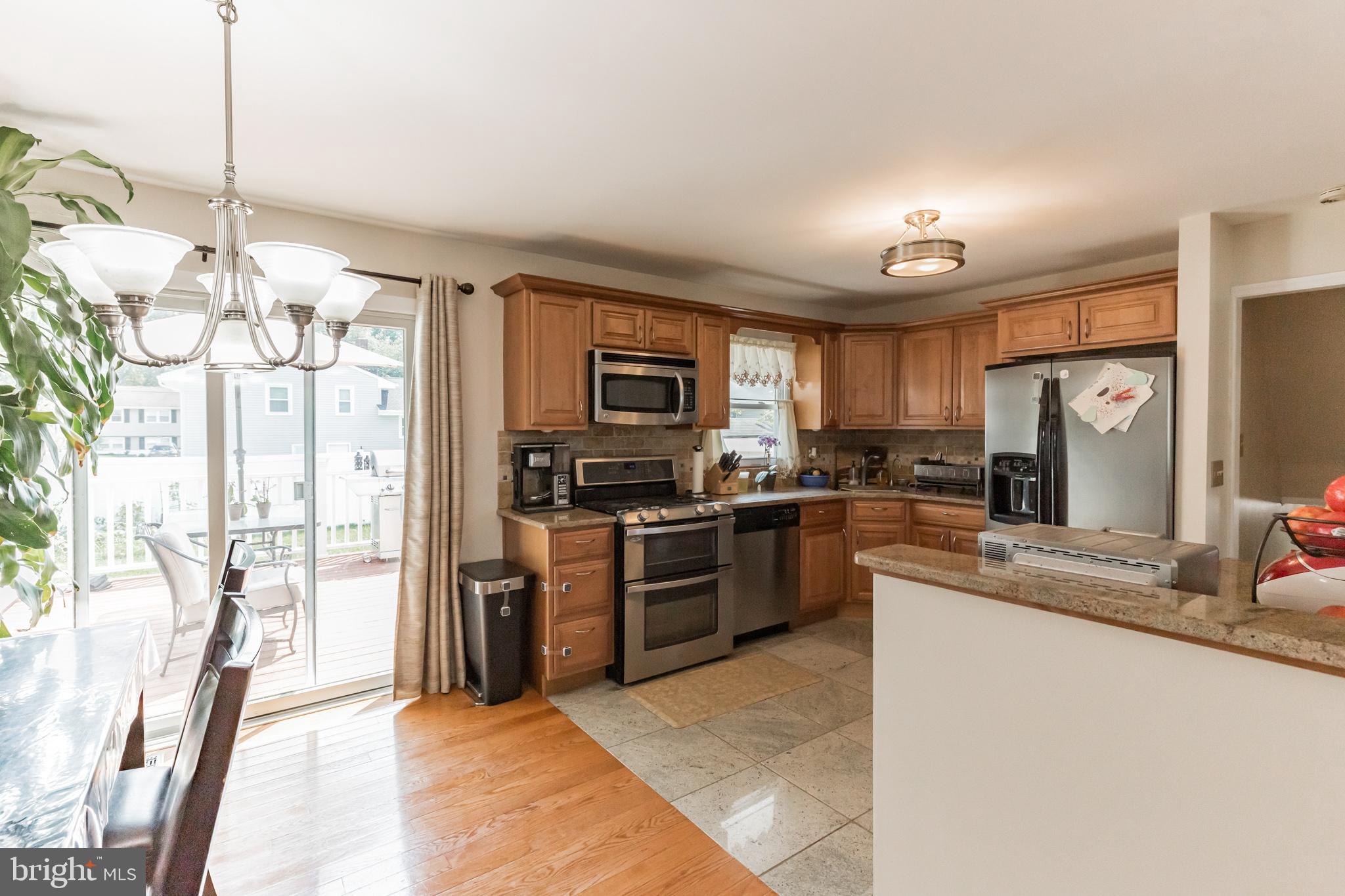 17 Bonnie Rae Drive Hamilton, NJ 08620 - Photo 8 of 29 Gallery Image 8