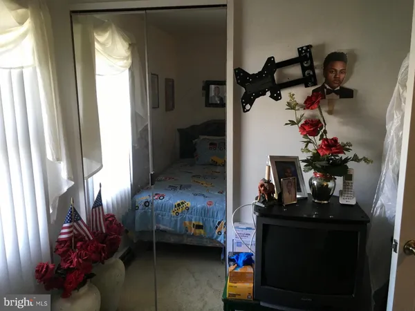 $260,000 | 6735 Kincheloe Avenue, Baltimore, MD 21207