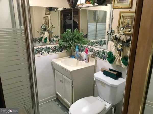 $260,000 | 6735 Kincheloe Avenue, Baltimore, MD 21207