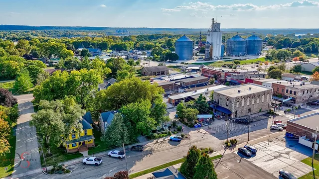 $288,000 | 131 East Church Street, Utica, IL 61373