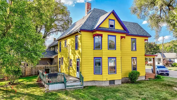 $275,000 | 131 East Church Street, Utica, IL 61373