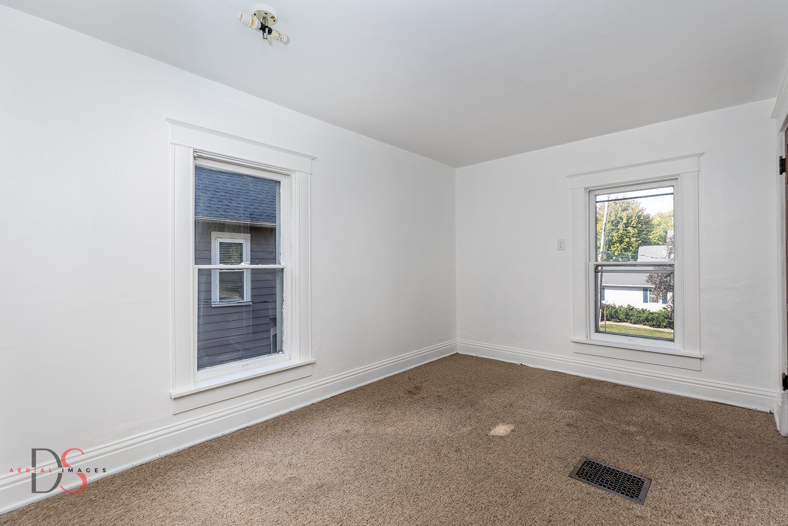 131 East Church Street Utica, IL 61373 - Photo 8 of 26